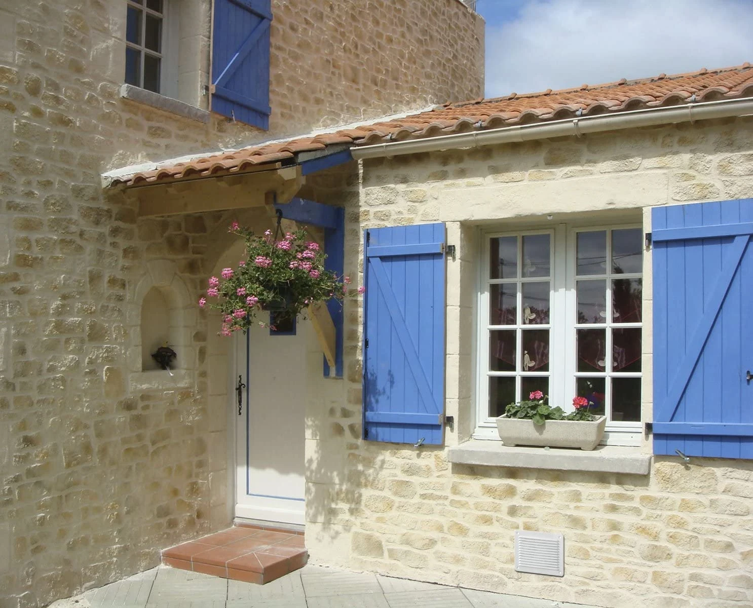 Griglia Di Ventilazione Immagine Stock. Immagine Di Roccia - 202273397 - Foto 10